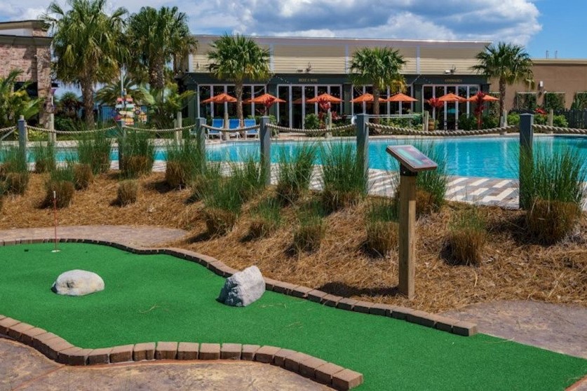 3 Festival Resort Mini Golf overlooking Pool